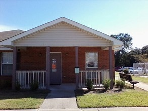 Peppertree Estates in Theodore, AL - Building Photo - Building Photo
