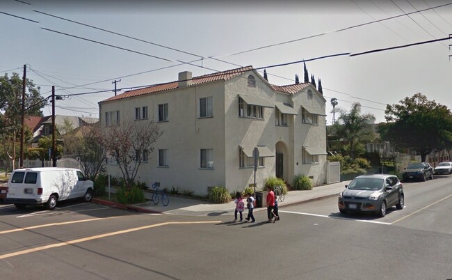 752 Daisy Ave in Long Beach, CA - Building Photo - Building Photo