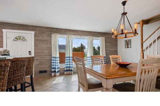 347 NJ-35 in Mantoloking, NJ - Building Photo - Building Photo