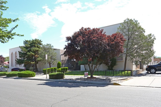 Columbian Apartments in Albuquerque, NM - Building Photo - Building Photo