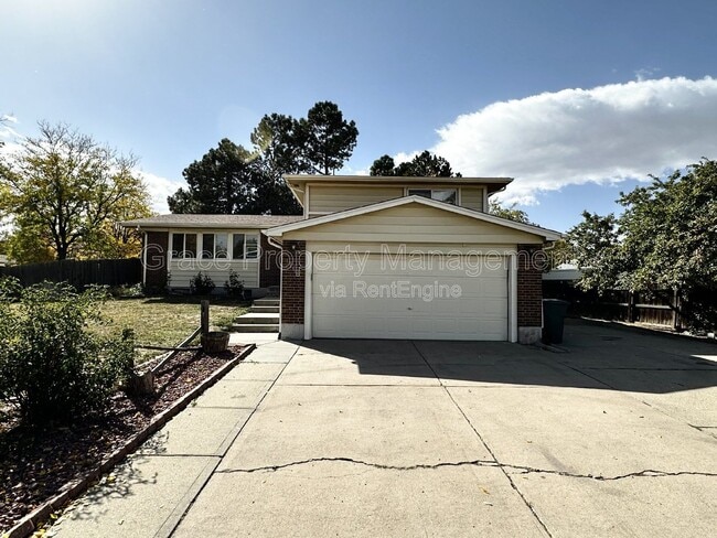 1762 Ura Ln in Northglenn, CO - Building Photo - Building Photo