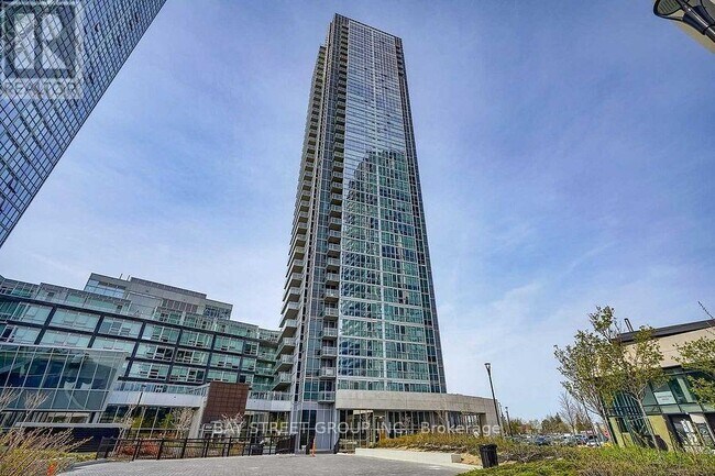 2908-2908 Hwy 7 in Vaughan, ON - Building Photo - Building Photo