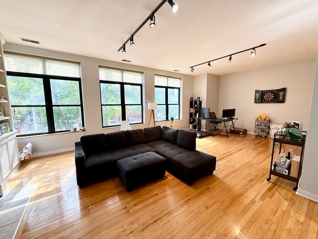 522 N Elizabeth St in Chicago, IL - Building Photo - Building Photo