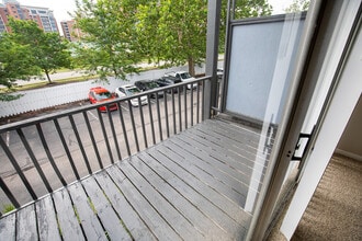 Tivoli Apartments in Columbus, OH - Building Photo - Building Photo