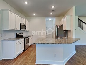 32 Birch Cir in Port Wentworth, GA - Building Photo - Building Photo
