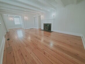 12 Maplewood Terrace in Norwalk, CT - Building Photo - Building Photo