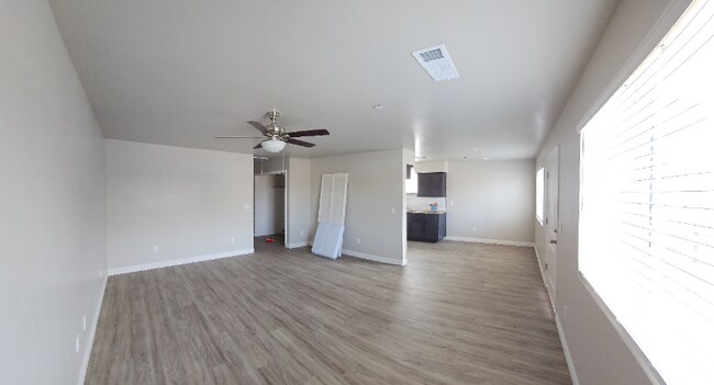 421 Tait Ave in Sanger, CA - Building Photo - Building Photo