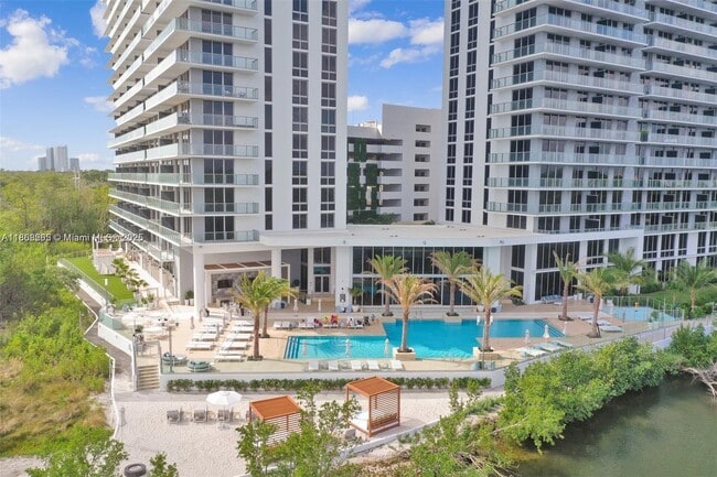 property at 16385 Biscayne Blvd
