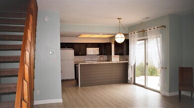 3661 Essex Pond Quay in Virginia Beach, VA - Building Photo - Building Photo