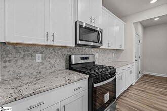 403 Redear Rd in Greer, SC - Building Photo - Building Photo