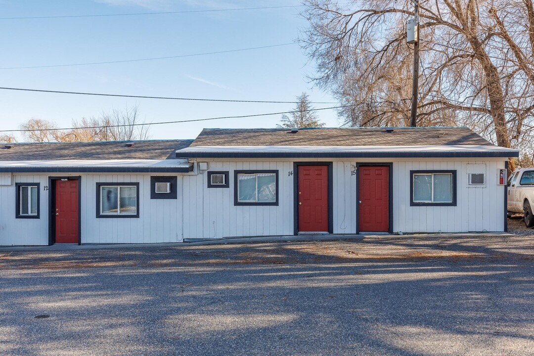 The Towns on Fallon in West Richland, WA - Building Photo