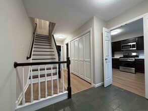 6 Tunxis Village in Farmington, CT - Building Photo - Building Photo