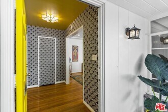 2867 Beachwood Dr in Los Angeles, CA - Building Photo - Building Photo