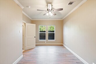 1520 Amundsen St in Houston, TX - Building Photo - Building Photo