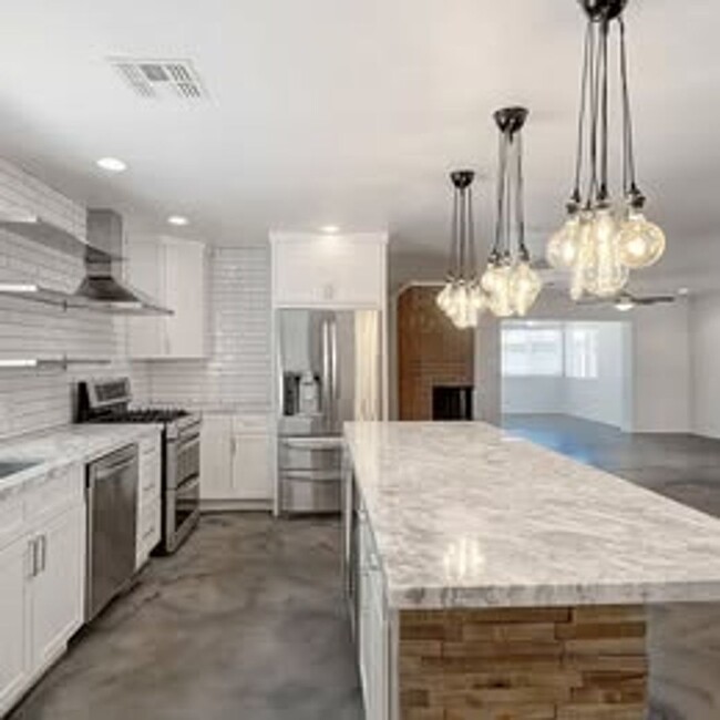 8637 E Keim Dr in Scottsdale, AZ - Building Photo - Building Photo