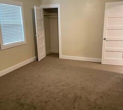 216 23rd St, Unit A in Sacramento, CA - Building Photo - Building Photo