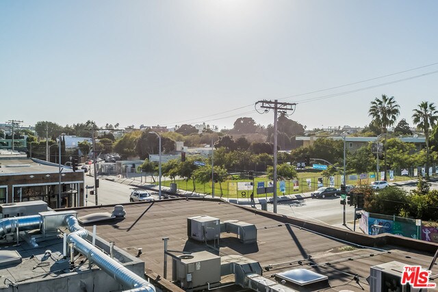 1113 Electric Ave-Unit -3 in Los Angeles, CA - Building Photo - Building Photo