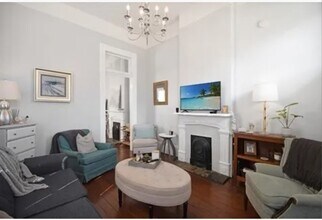 822 Josephine St, Unit 822 in New Orleans, LA - Building Photo - Building Photo