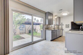 6631 Wilbur Ave in Los Angeles, CA - Building Photo - Building Photo