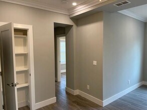 15 S Saxon Ave in Bay Shore, NY - Building Photo - Building Photo
