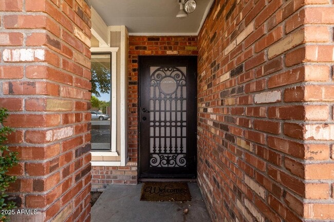 2361 E Capri Ave in Mesa, AZ - Building Photo - Building Photo