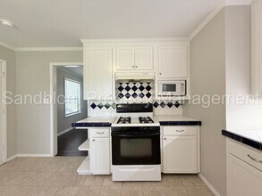 5720 E 4th St in Tulsa, OK - Building Photo - Building Photo