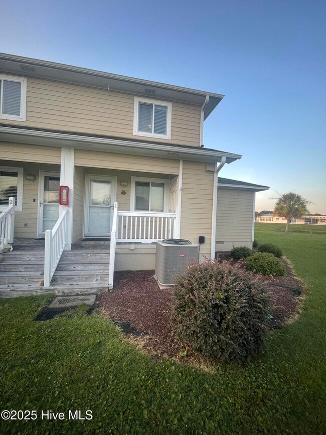 650 Cedar Point Blvd in Cedar Point, NC - Building Photo - Building Photo