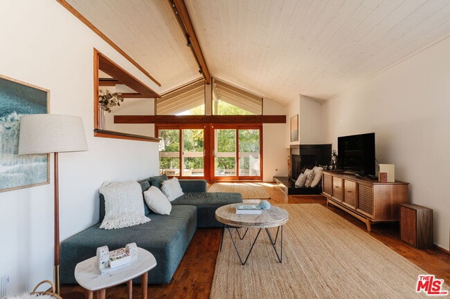 4450 Alla Rd in Los Angeles, CA - Building Photo - Building Photo