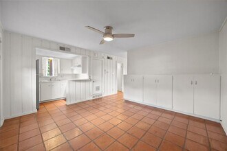 101 Blue Ridge Trail in West Lake Hills, TX - Building Photo - Building Photo