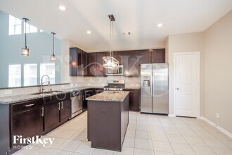 10002 Chase Ct in Baytown, TX - Building Photo - Building Photo