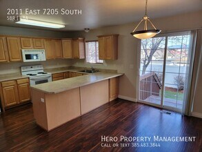 2011 E 7205 S in Cottonwood Heights, UT - Building Photo - Building Photo