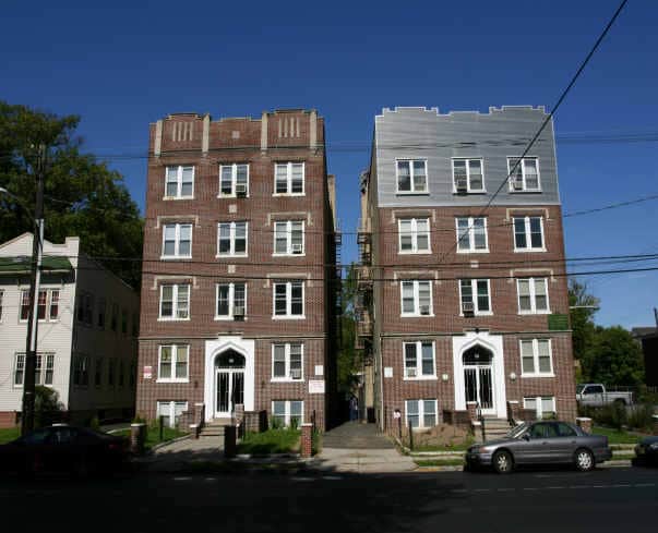 134-136 W 3rd Ave in Roselle, NJ - Building Photo - Building Photo