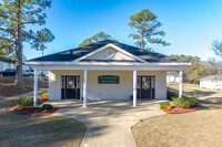 Z - Forrester Gardens in Tuscaloosa, AL - Foto de edificio - Building Photo