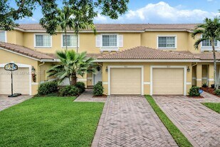 9115 Chambers St in Tamarac, FL - Building Photo