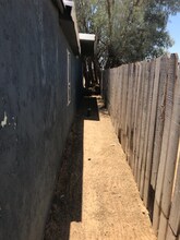 26717 Ferguson St in Boron, CA - Foto de edificio - Building Photo