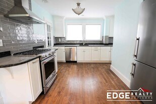 33 Harriet St in Boston, MA - Building Photo