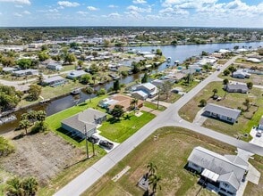 2220 Broad Ranch Dr in Port Charlotte, FL - Building Photo - Building Photo