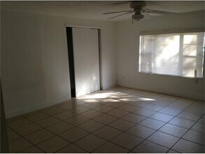 1905 W St Conrad St in Tampa, FL - Building Photo - Building Photo