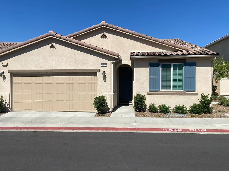 24111 Vantage Rd in Corona, CA - Building Photo