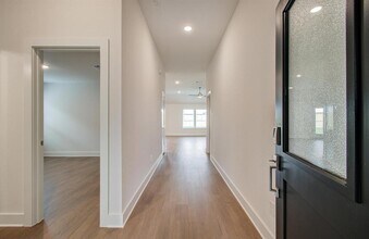 8627 Pier Cove Dr in Cypress, TX - Building Photo - Building Photo