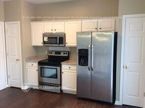 2011 Chinabrook Ct in Charlotte, NC - Building Photo - Building Photo