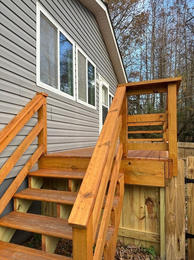 2216 S Landing Rd in Providence Forge, VA - Building Photo - Building Photo