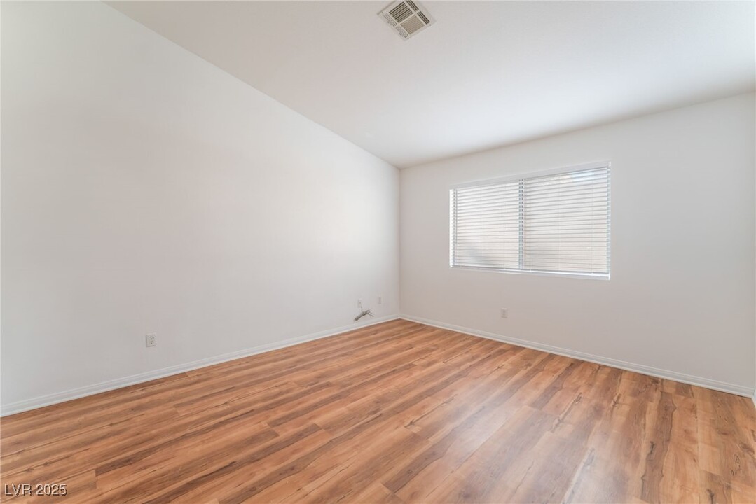 3773 Tranquil Canyon Ct in Las Vegas, NV - Building Photo