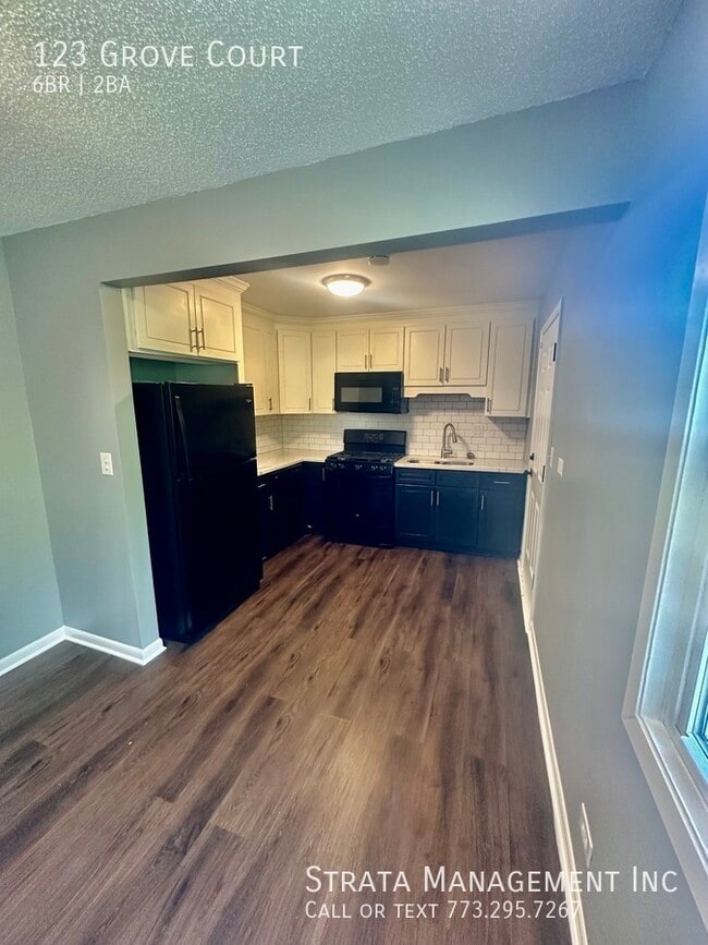 123 Grove Ct in Bolingbrook, IL - Building Photo - Building Photo