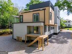 1465 E Broad St in Athens, GA - Building Photo - Building Photo