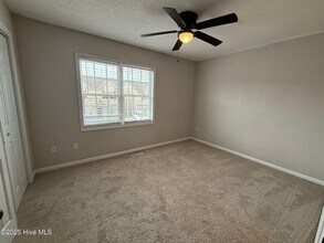 147 Cornerstone Pl in Jacksonville, NC - Building Photo - Building Photo