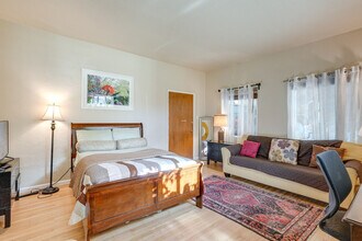 3600 Grand Ave in Oakland, CA - Building Photo - Building Photo