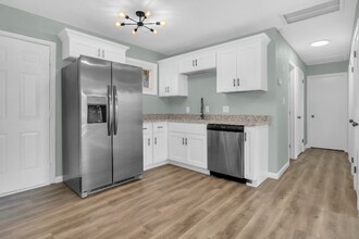 2708 Ash St in Portsmouth, VA - Building Photo - Building Photo