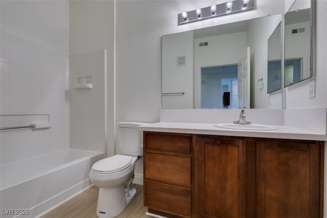 property at 2291 W Horizon Ridge Pkwy