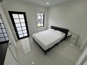 733 Michigan Ave in Miami Beach, FL - Building Photo - Building Photo